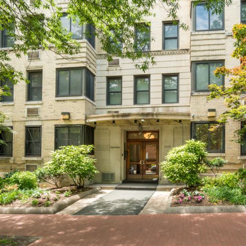1010 25th St NW #703