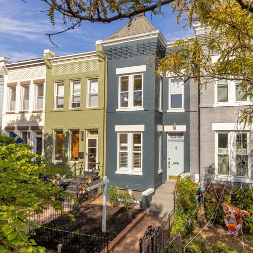 1114 G St NE